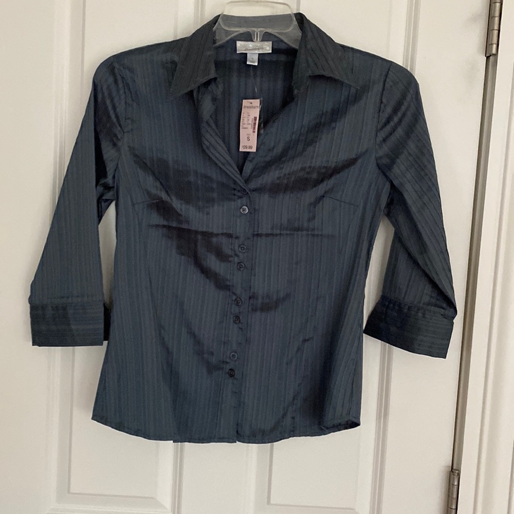 Dress Barn fitted 3/4 length sleeve blouse